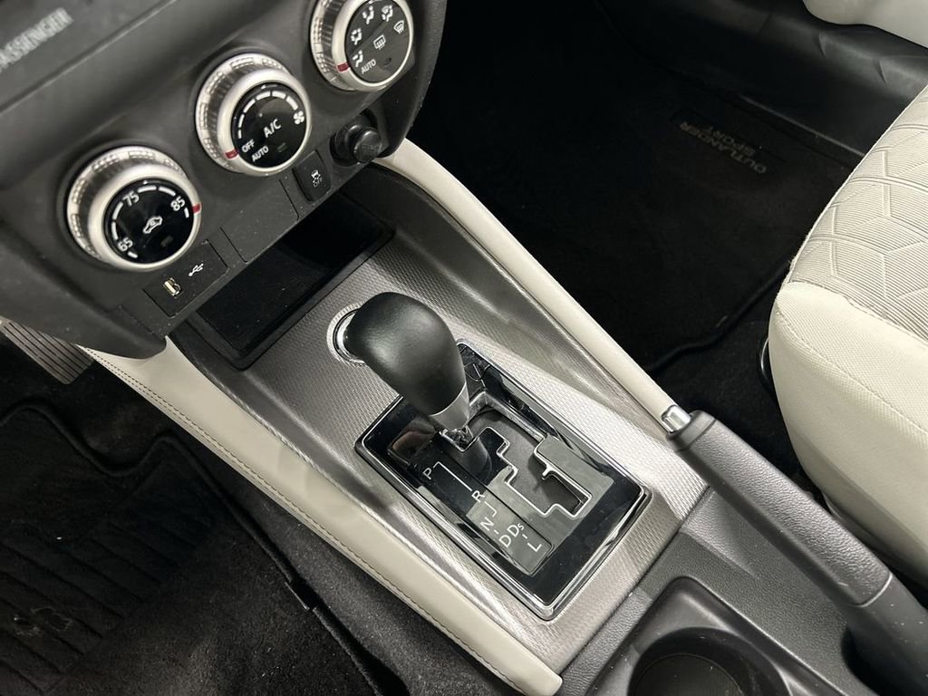 Used 2020 Mitsubishi Outlander Sport ES AWD/4WD image 17