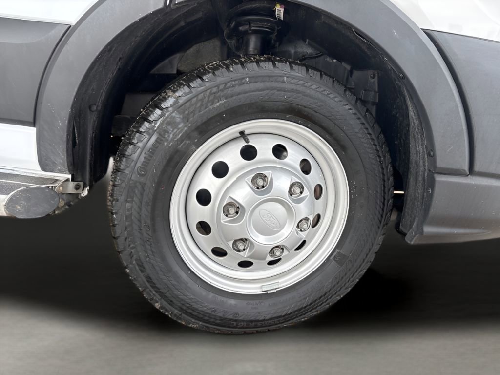 Used 2024 Ford Transit 250 Low Roof AWD w/ Exterior Upgrade Package image 24