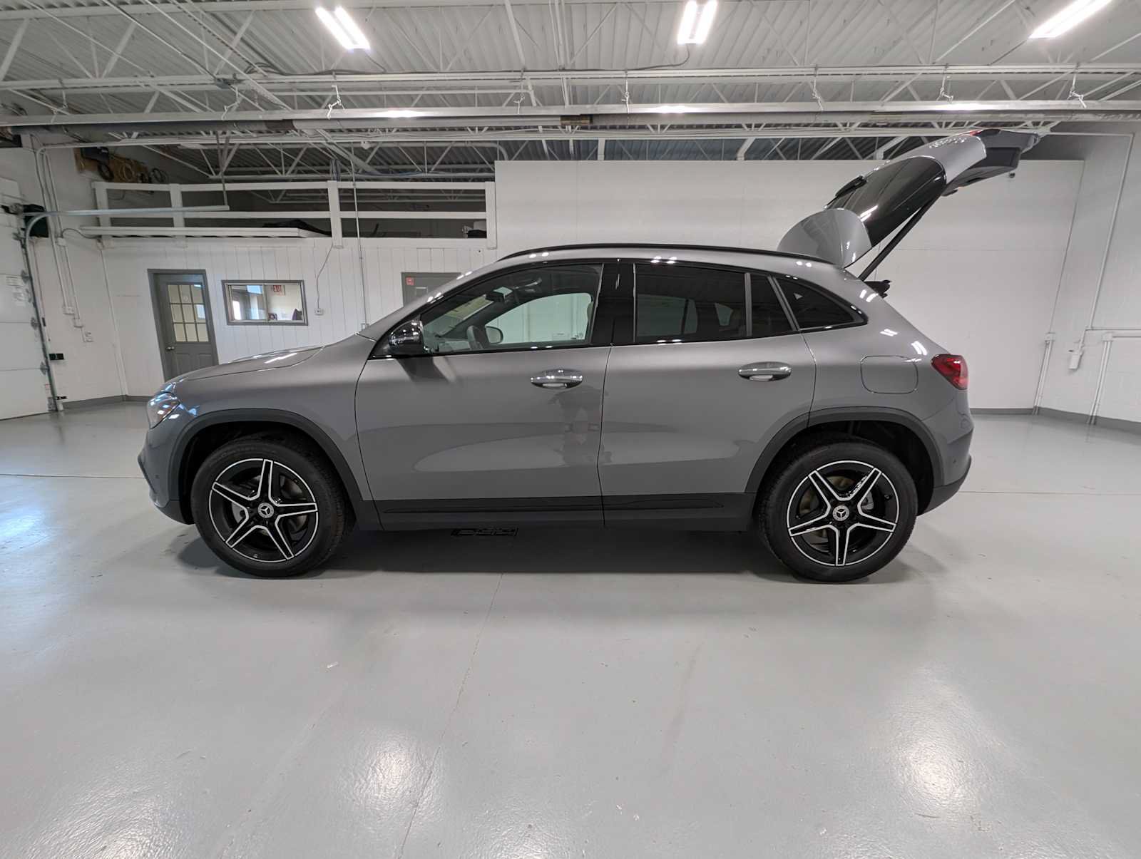 New 2026 Mercedes-Benz GLA 250 4MATIC image 10