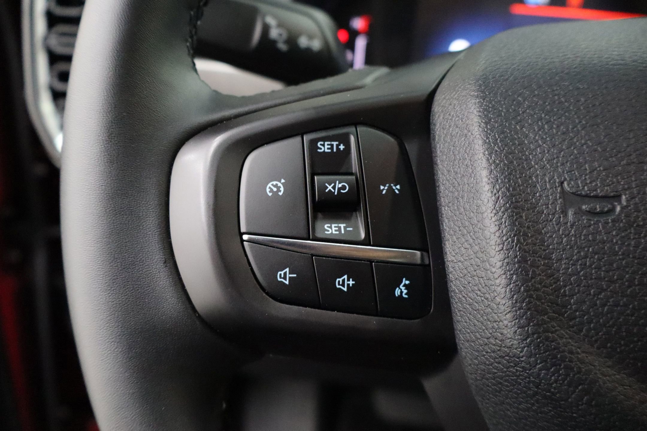 Used 2025 Ford Ranger XLT w/ Equipment Group 301A High RWD image 16