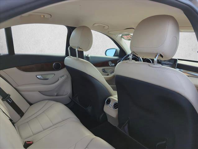 Used 2015 Mercedes-Benz C 300 4MATIC Sedan image 23