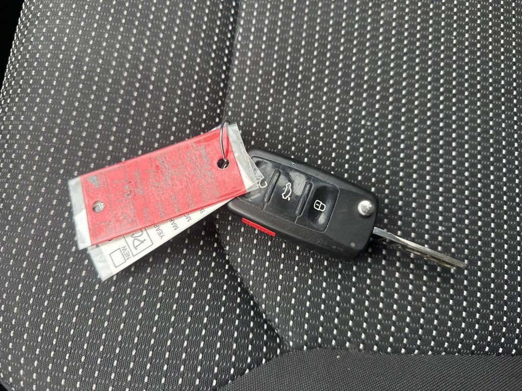 Used 2016 Volkswagen Passat 1.8T S image 29