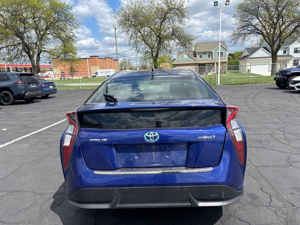 Used 2017 Toyota Prius Four Touring w/ Protection Package FWD image 7