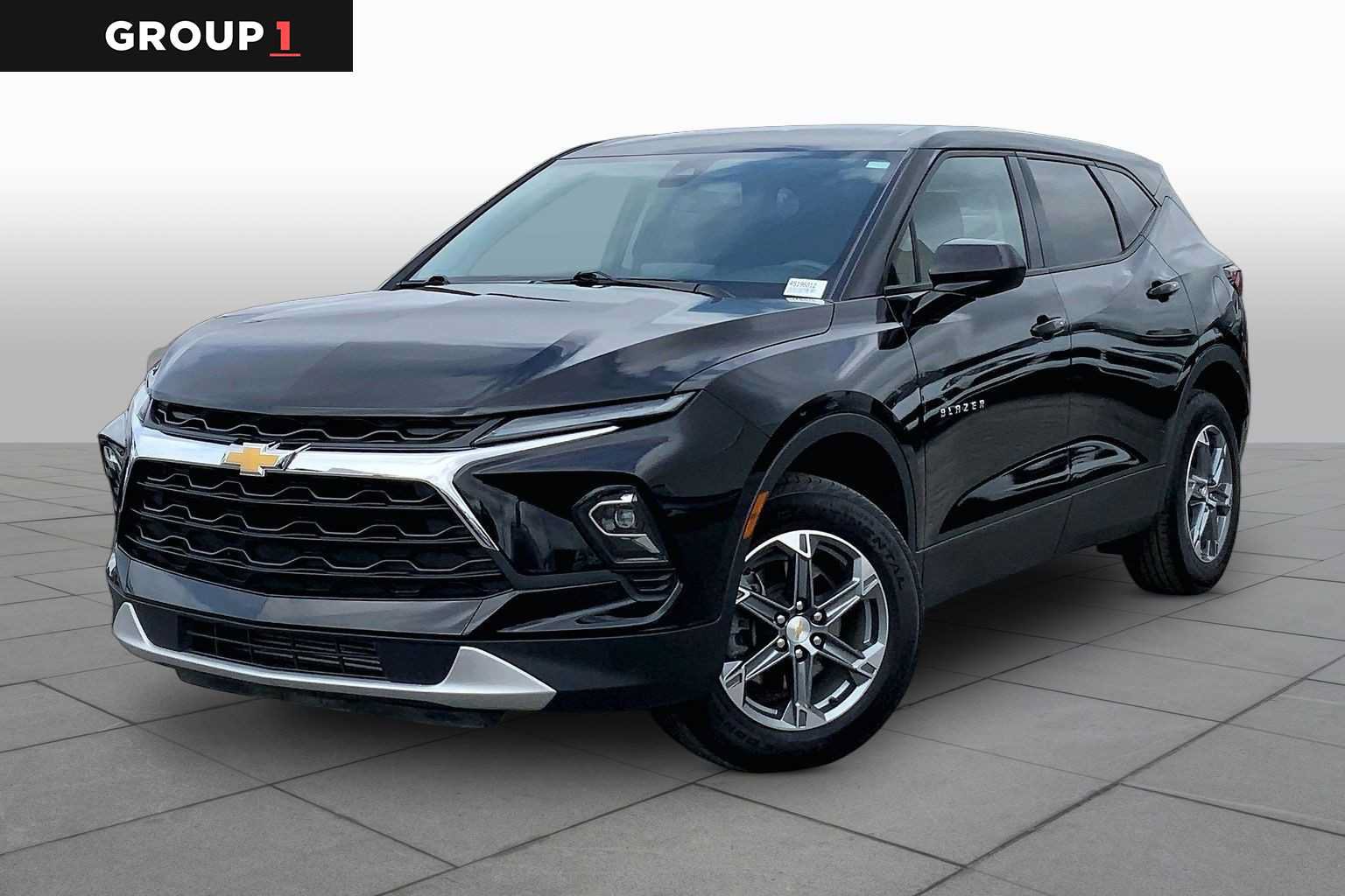 Used 2024 Chevrolet Blazer LT FWD image 1