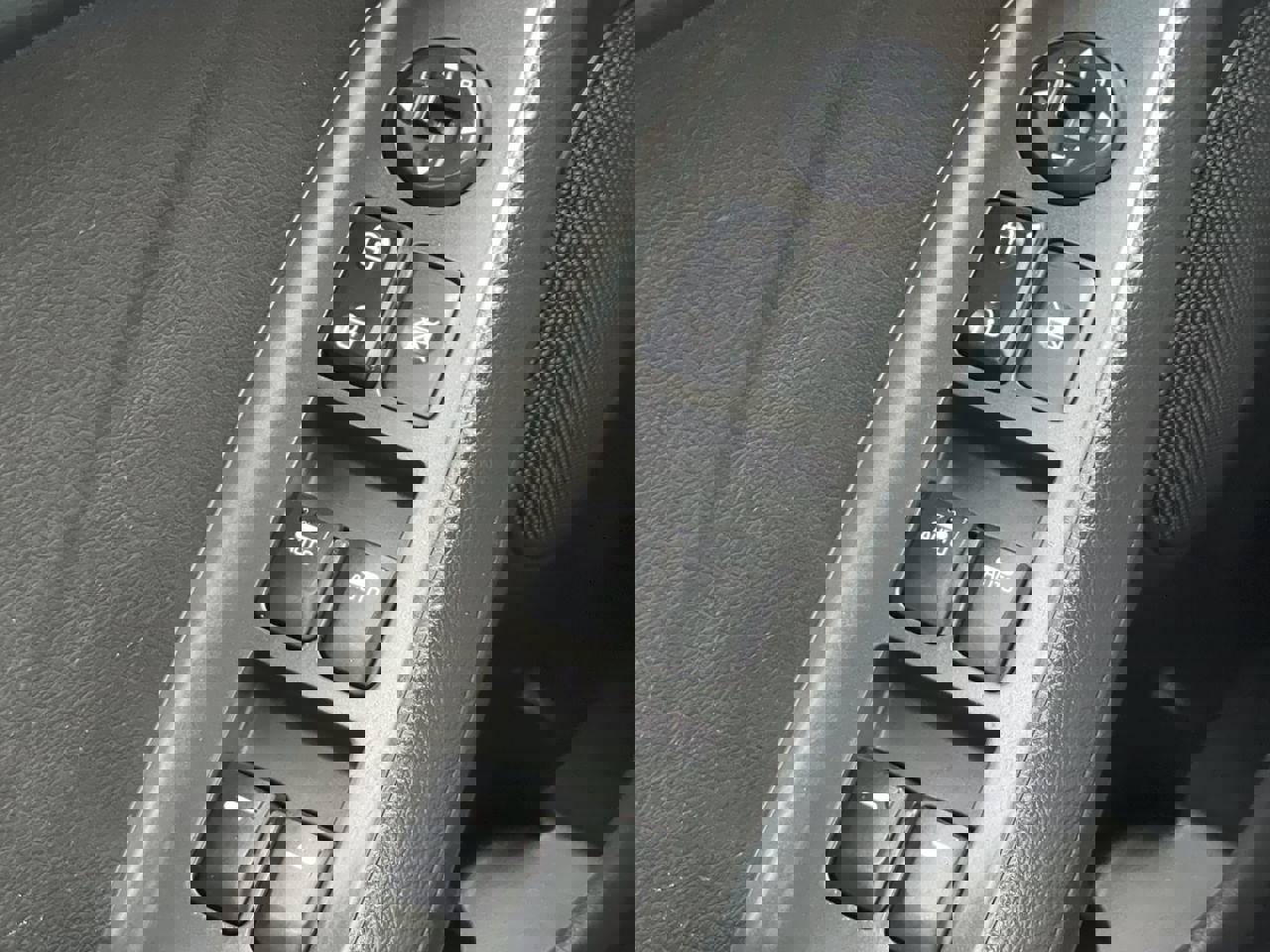 Used 2017 Kia Forte LX image 19