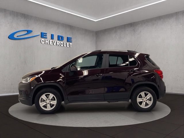 Used 2022 Chevrolet Trax LT w/ LT Convenience Package AWD/4WD image 11