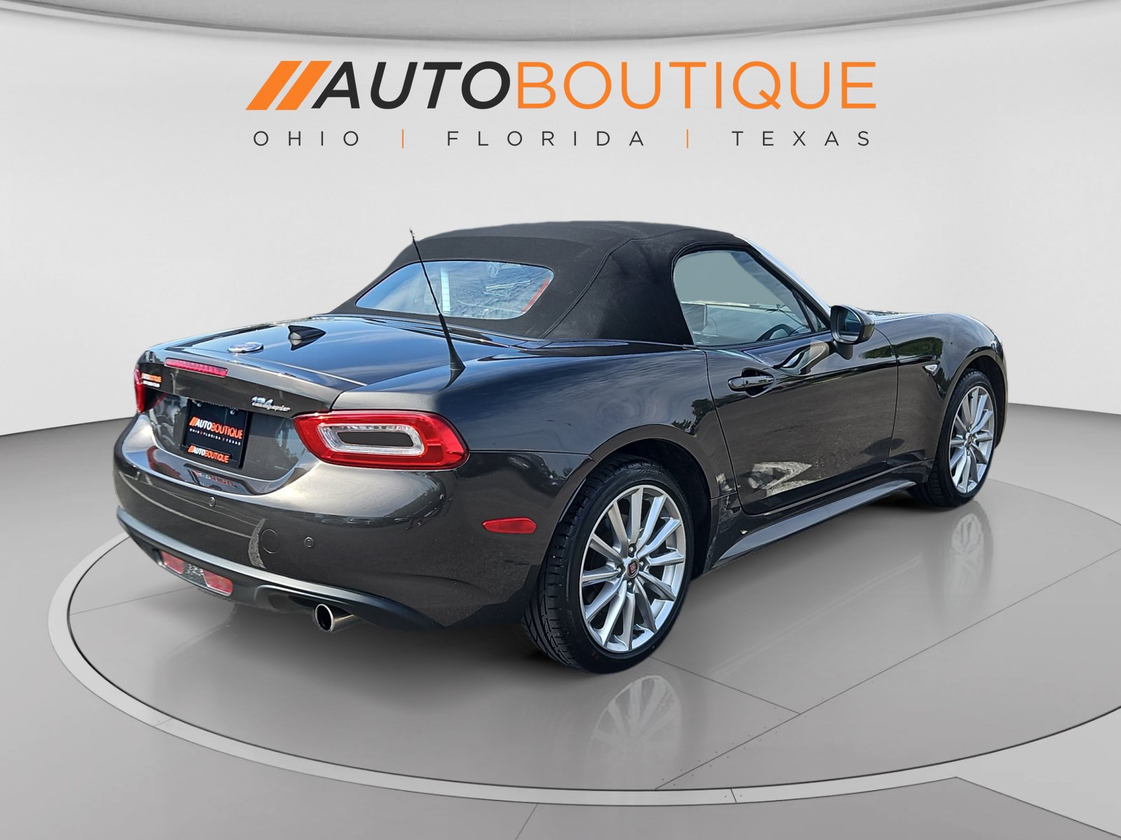 Used 2019 FIAT 124 Spider Lusso w/ Convenience Group RWD image 5
