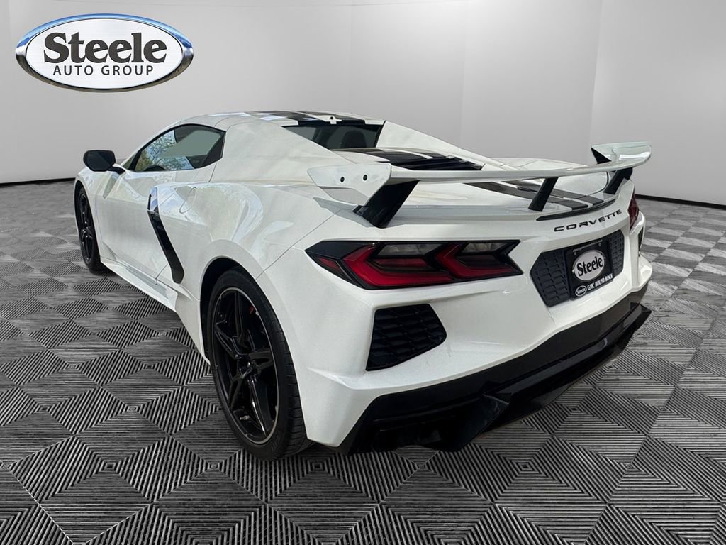 Used 2024 Chevrolet Corvette Stingray Preferred Conv w/ 2LT image 3