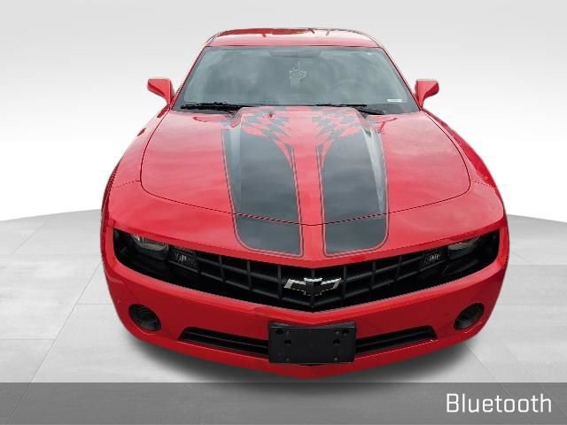 Used 2012 Chevrolet Camaro LS RWD image 2