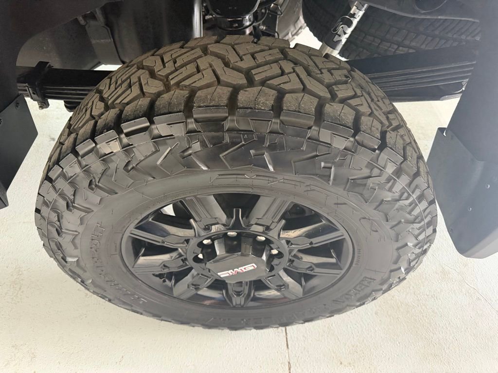 Used 2024 GMC Sierra 2500 AT4 w/ AT4 Premium Plus Package image 10