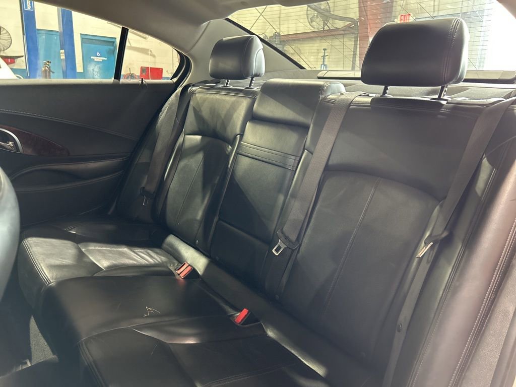 Used 2010 Buick LaCrosse CXL w/ Luxury Package AWD/4WD image 38