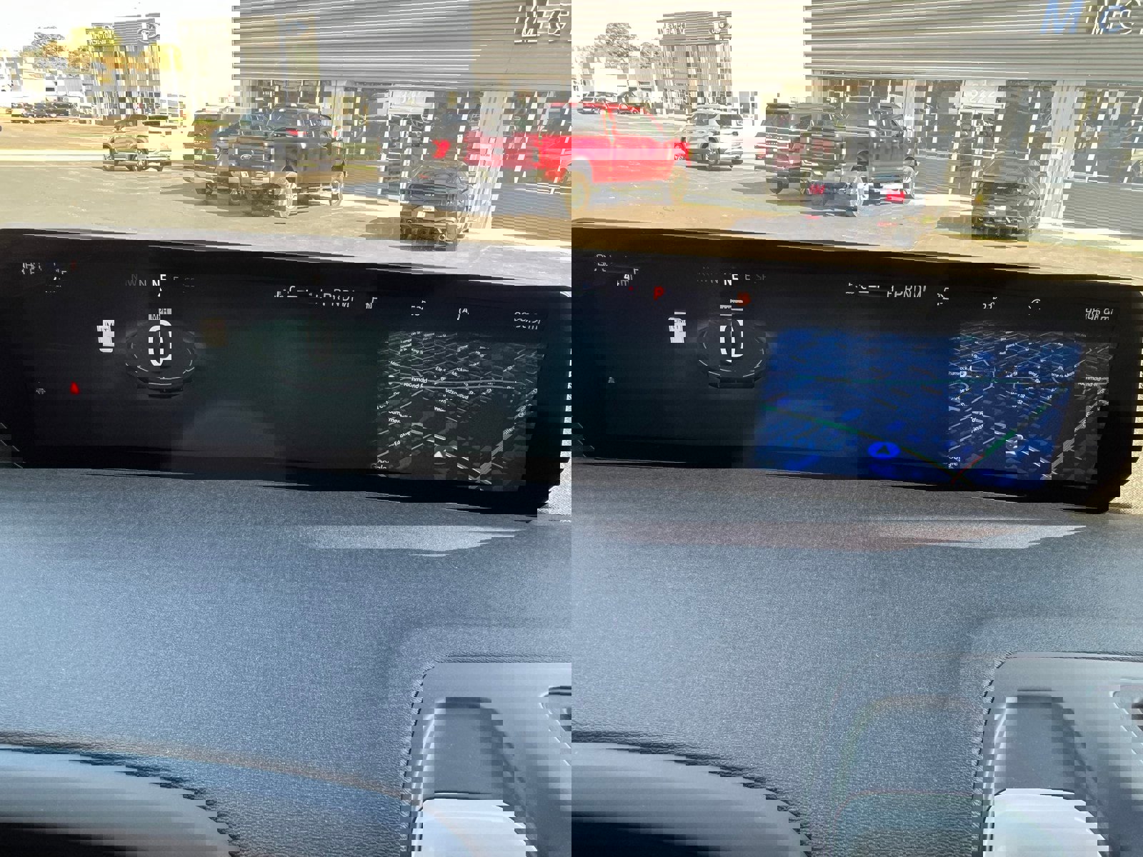 Used 2025 Ford Expedition Max Active image 9