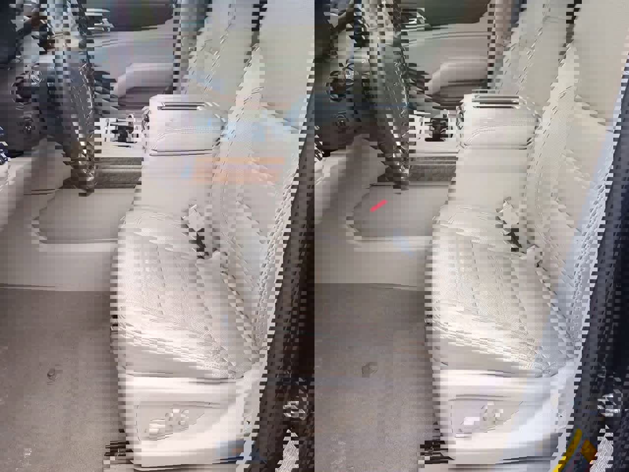 Used 2019 GMC Yukon XL Denali w/ Open Road Package image 15