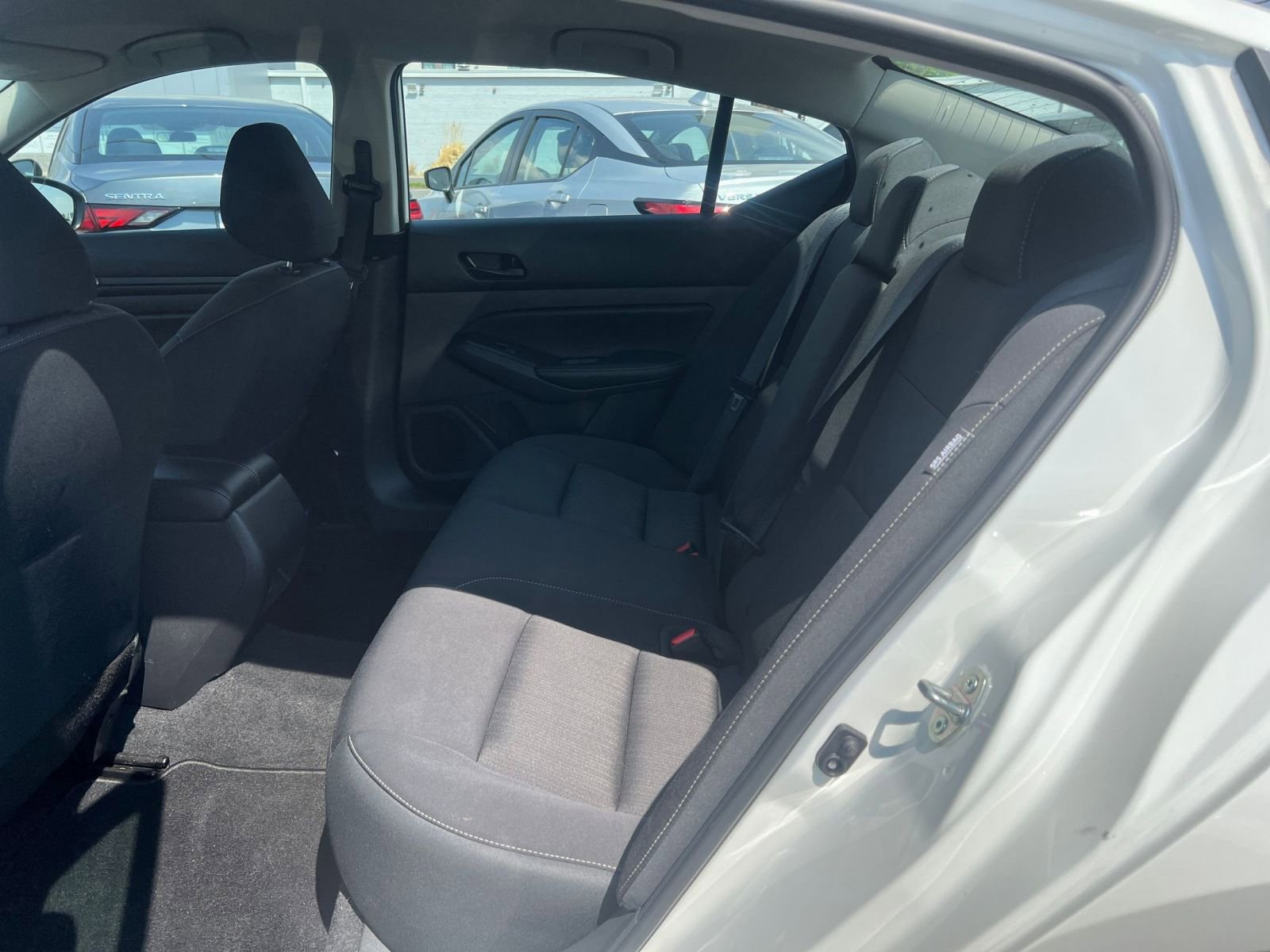 Used 2025 Nissan Altima 2.5 SV FWD image 27