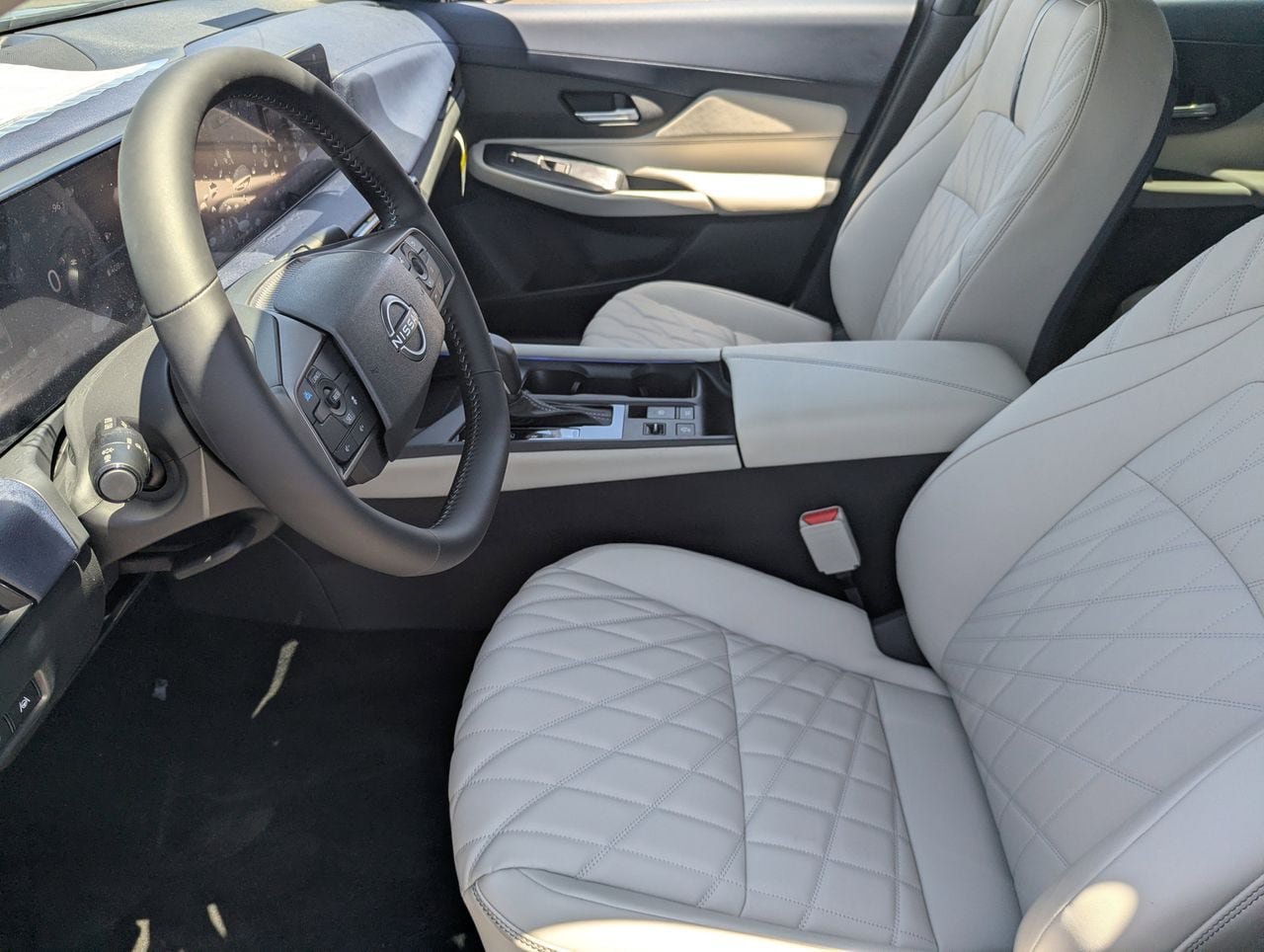 New 2026 Nissan Sentra SL w/ Floor Mat Package FWD image 9