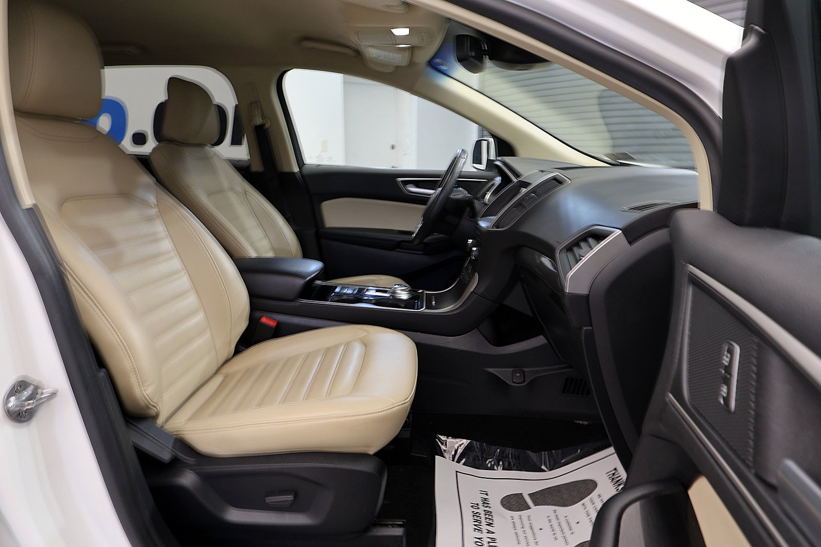Used 2020 Ford Edge SEL w/ Convenience Package AWD/4WD image 17