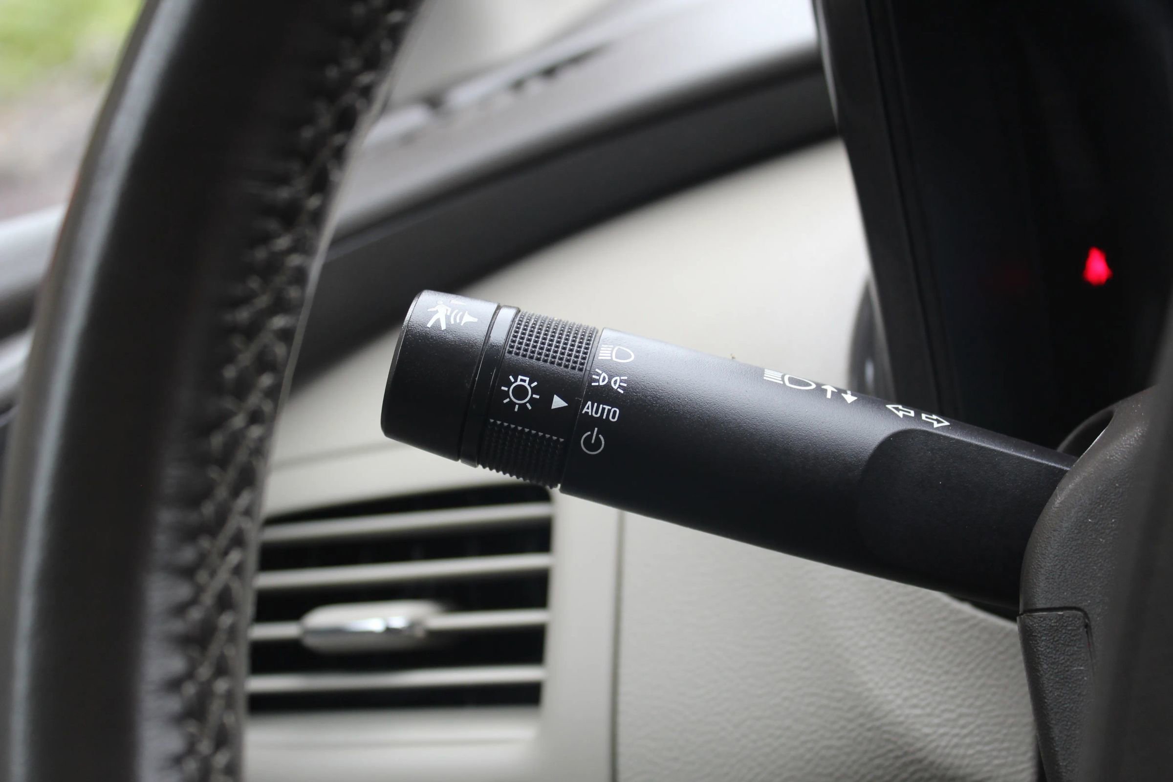 Used 2014 Chevrolet Volt Premium w/ Premium Trim Package image 29