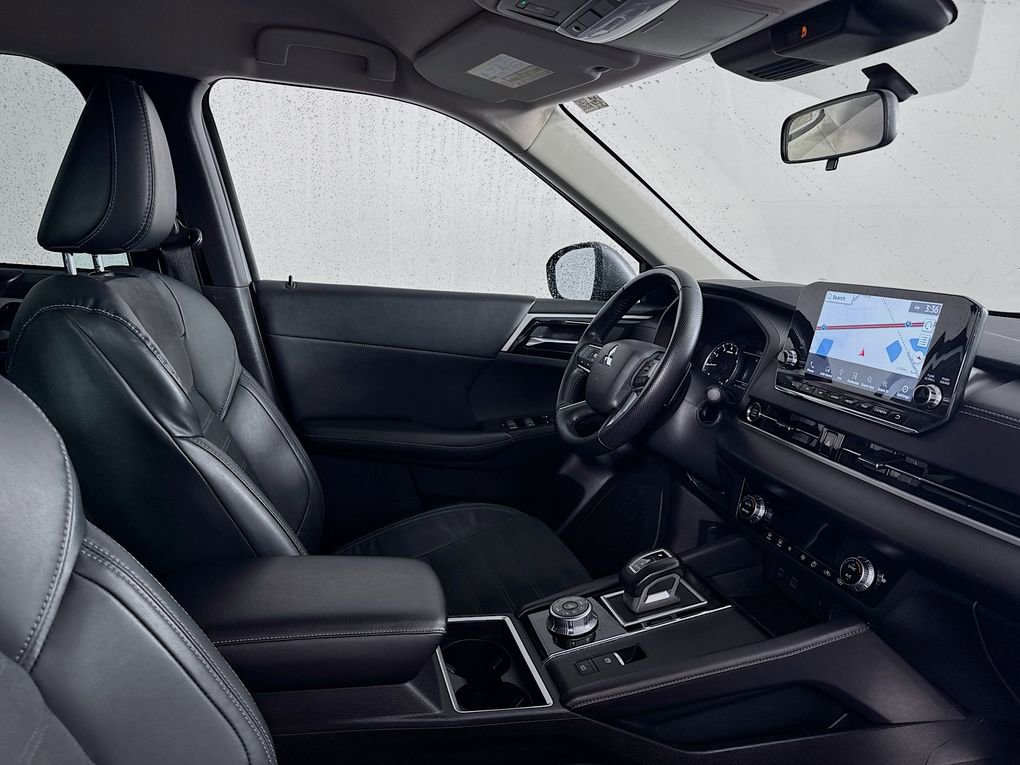 Used 2022 Mitsubishi Outlander SE AWD/4WD image 35