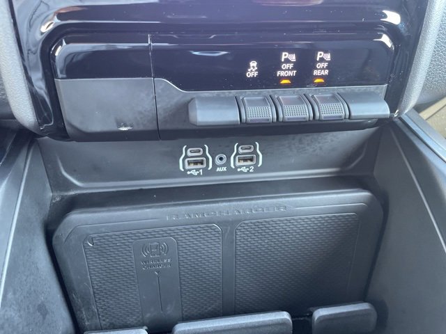 Used 2025 RAM 1500 Laramie image 29