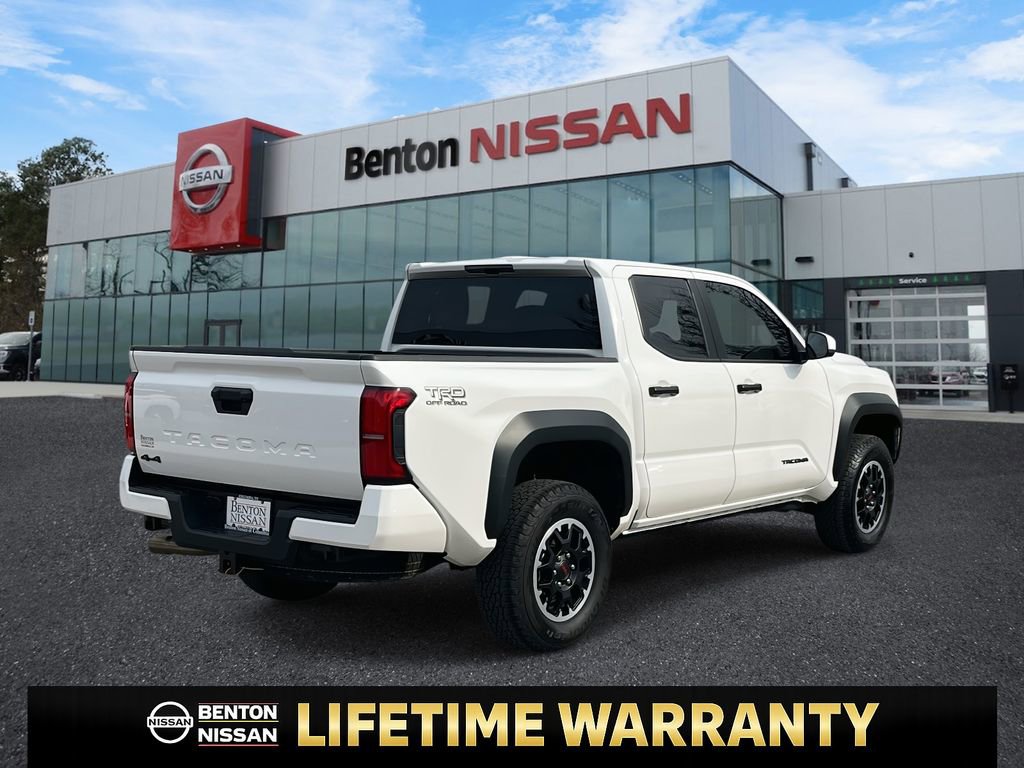 Used 2025 Toyota Tacoma TRD Off-Road image 8