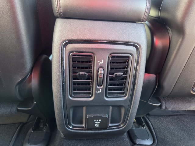 Used 2019 Jeep Grand Cherokee Altitude AWD/4WD image 15
