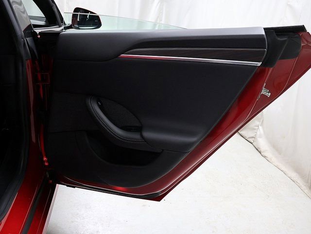Used 2023 Tesla Model S Standard Range image 30
