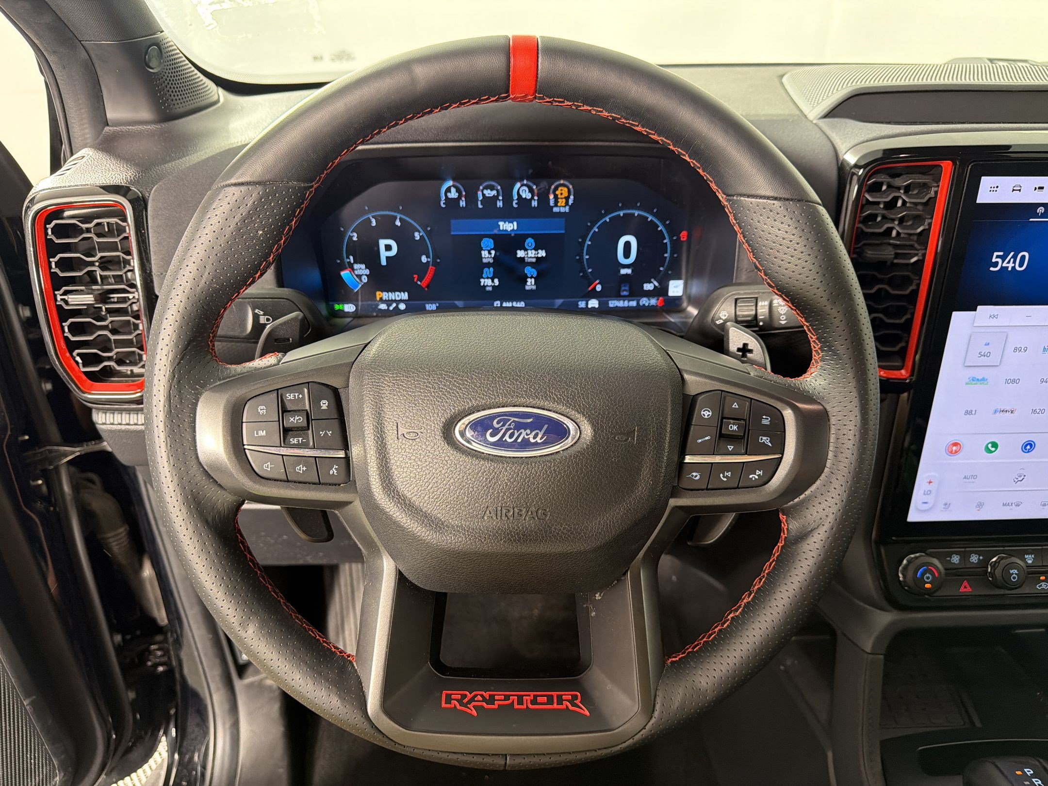 Used 2025 Ford Ranger Raptor AWD/4WD image 11