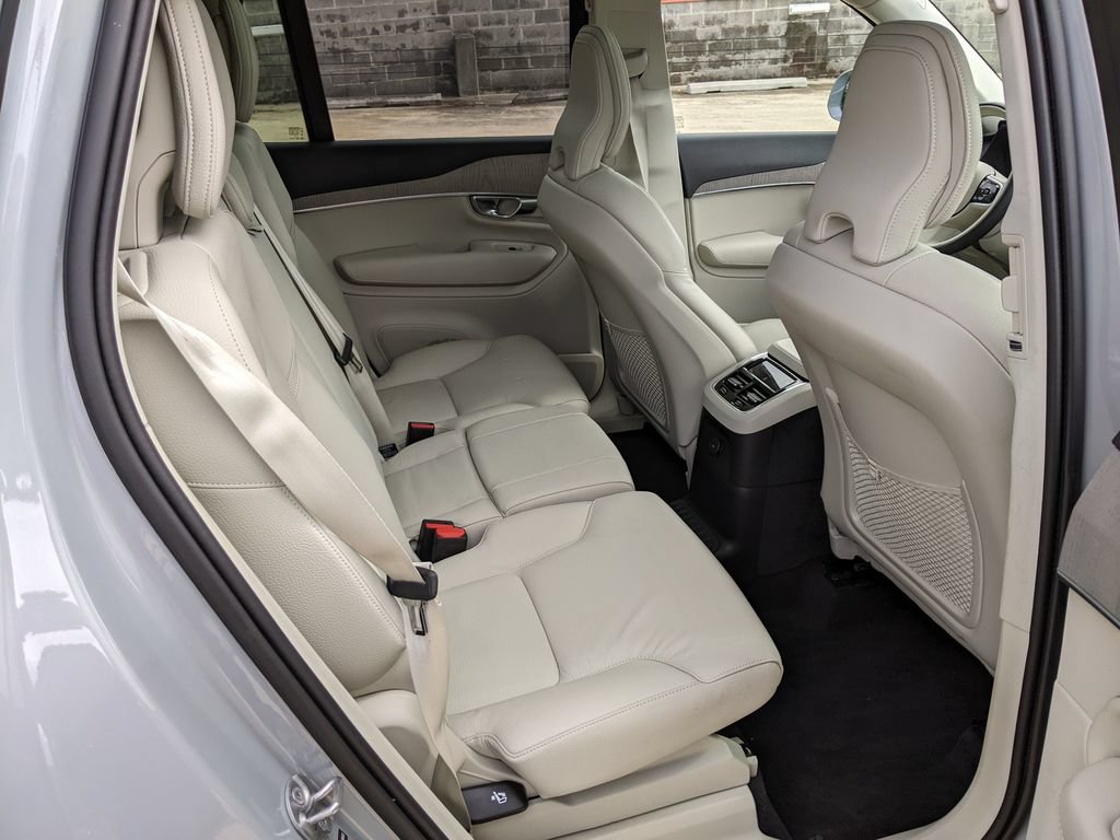 Certified 2025 Volvo XC90 T8 Plus w/ Protection Package Premier AWD/4WD image 25
