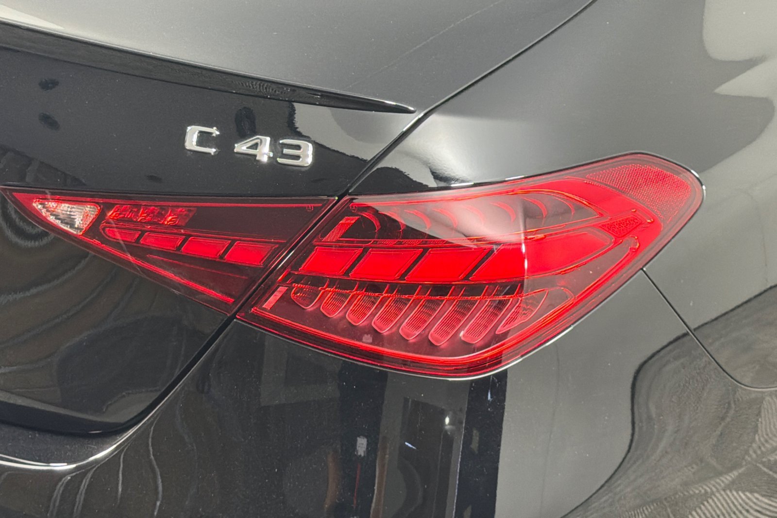 Used 2023 Mercedes-Benz C 43 AMG 4MATIC Sedan image 25