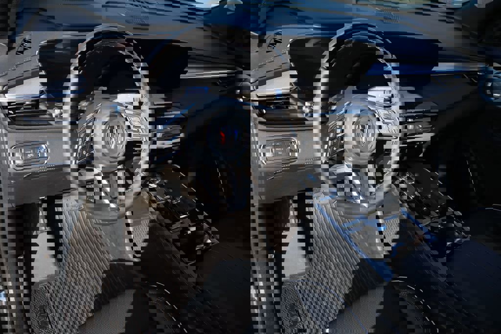 New 2026 Buick Enclave Avenir image 6