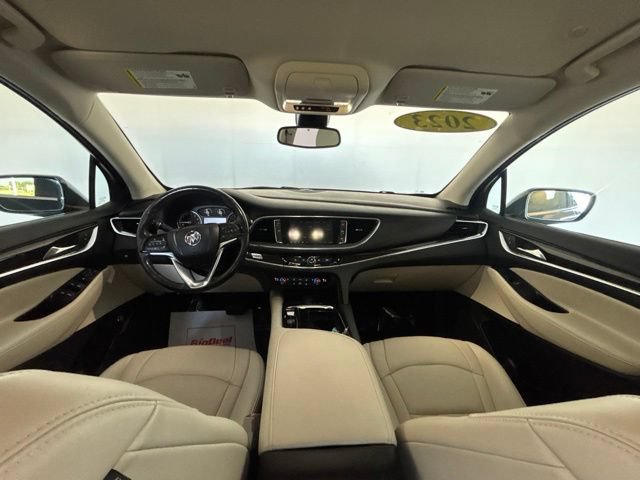 Used 2023 Buick Enclave Essence AWD/4WD image 25