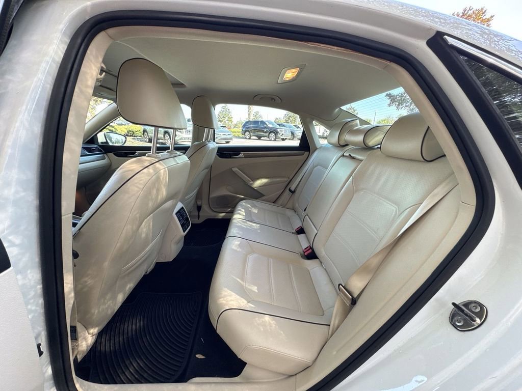 Used 2016 Volkswagen Passat 1.8T SE image 27