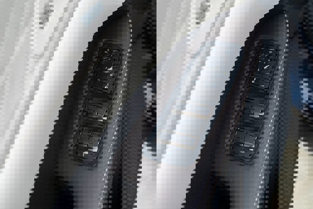 New 2026 Lexus RX 450h Luxury image 28