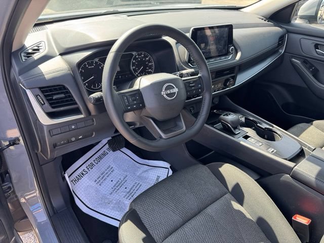 Used 2026 Nissan Rogue SV FWD image 12