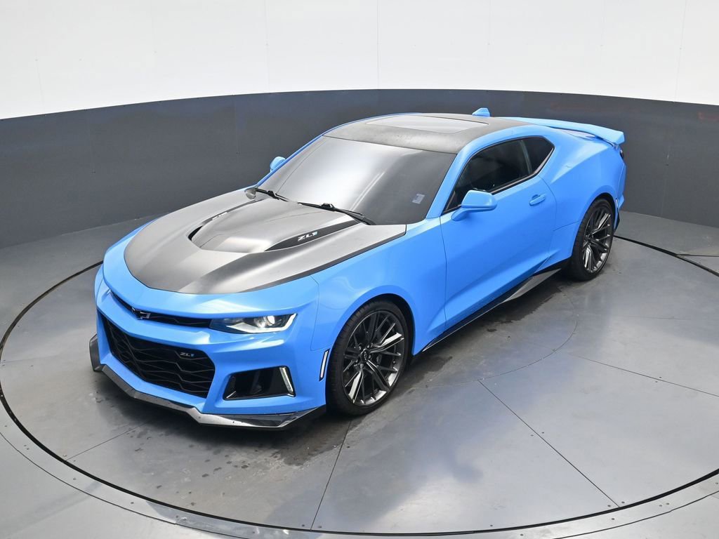 Used 2022 Chevrolet Camaro ZL1 video 1
