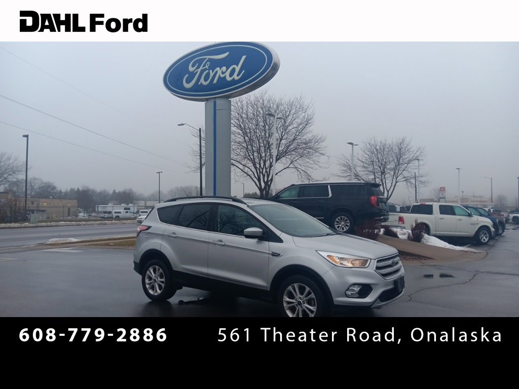 Used 2018 Ford Escape SE image 1