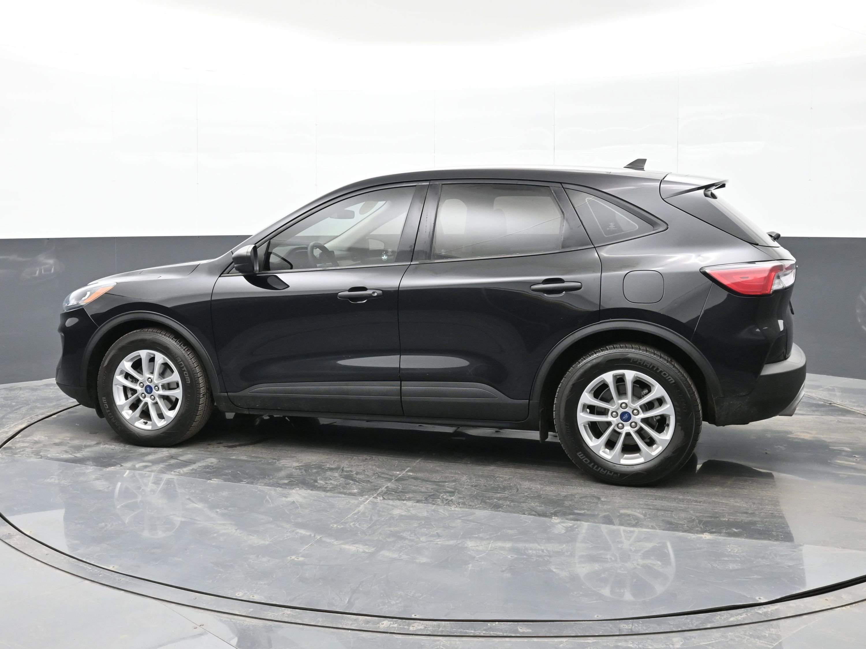 Used 2022 Ford Escape S image 5