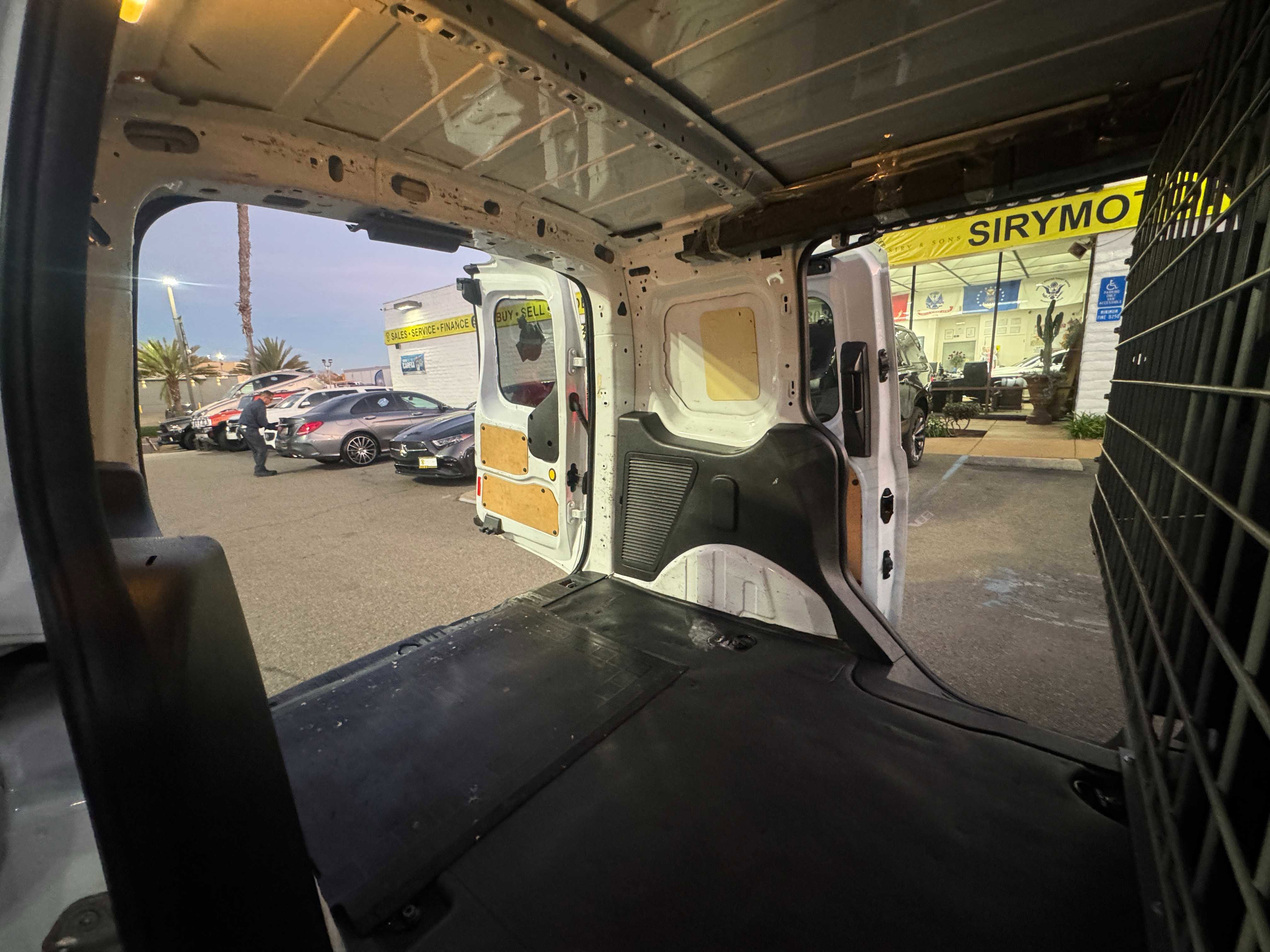 Used 2016 Ford Transit Connect XLT image 11