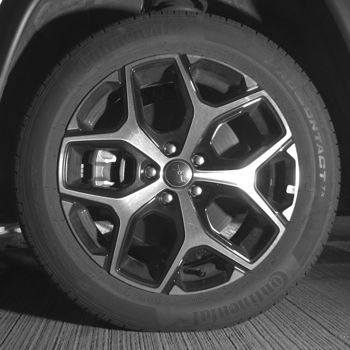 Used 2025 Jeep Compass Limited AWD/4WD image 12