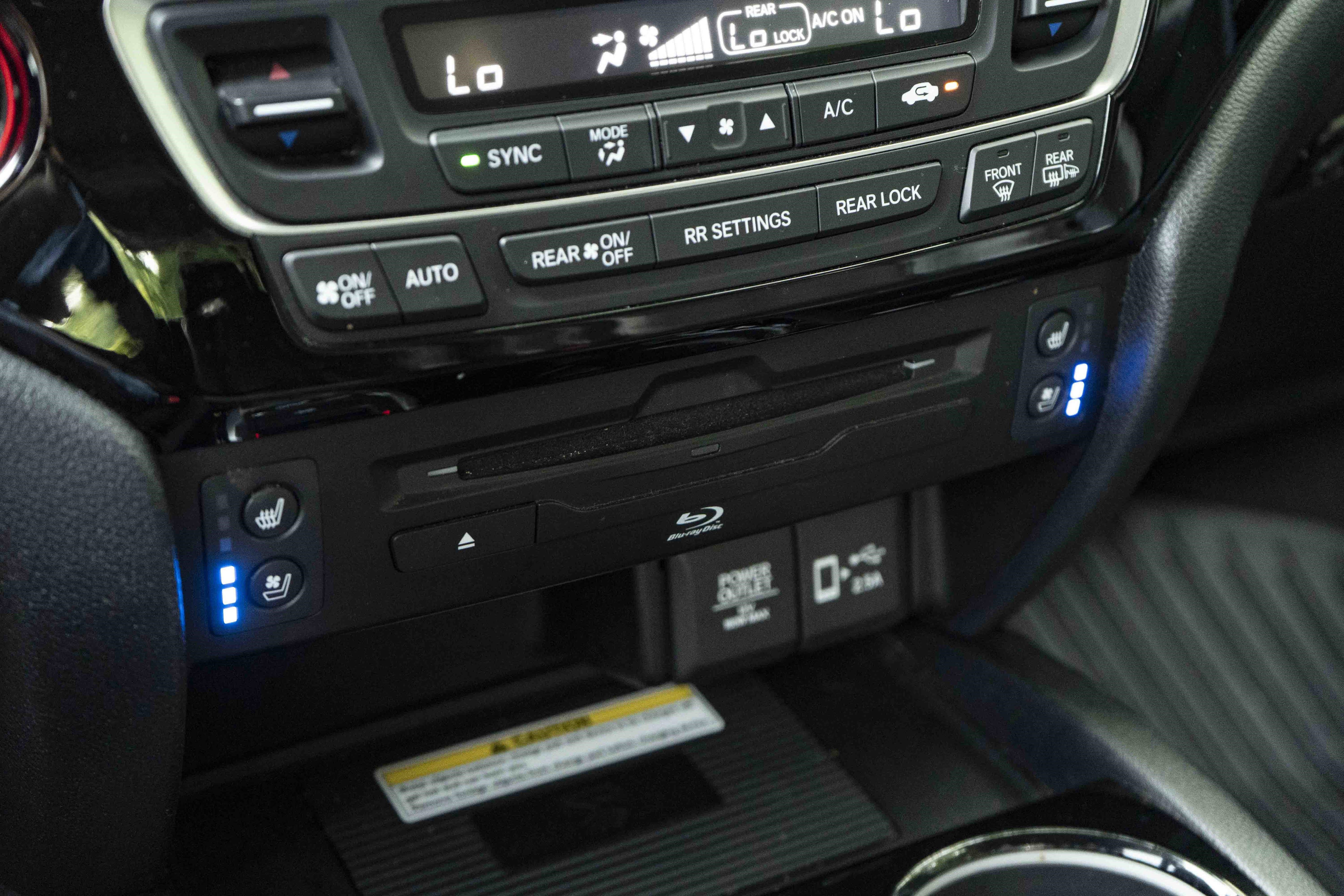 Used 2020 Honda Pilot Elite image 32