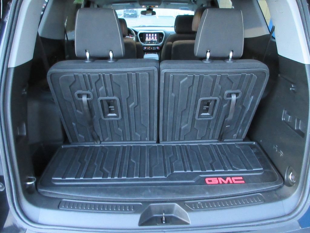 Certified 2023 GMC Acadia SLE w/ Driver Convenience Package FWD image 10