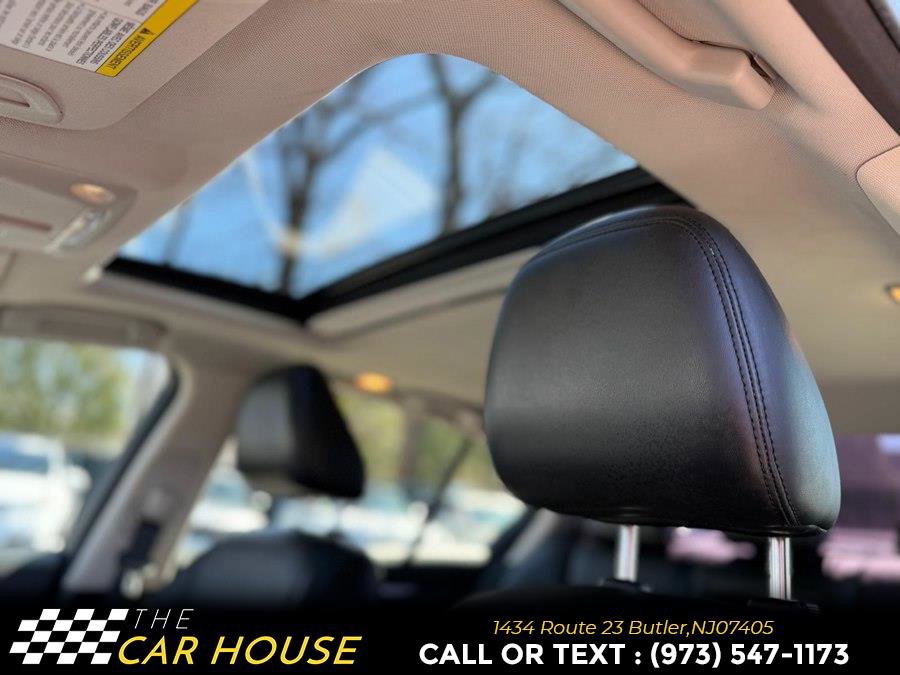 Used 2017 INFINITI Q50 Premium w/ 2.0T Premium Plus Package image 17