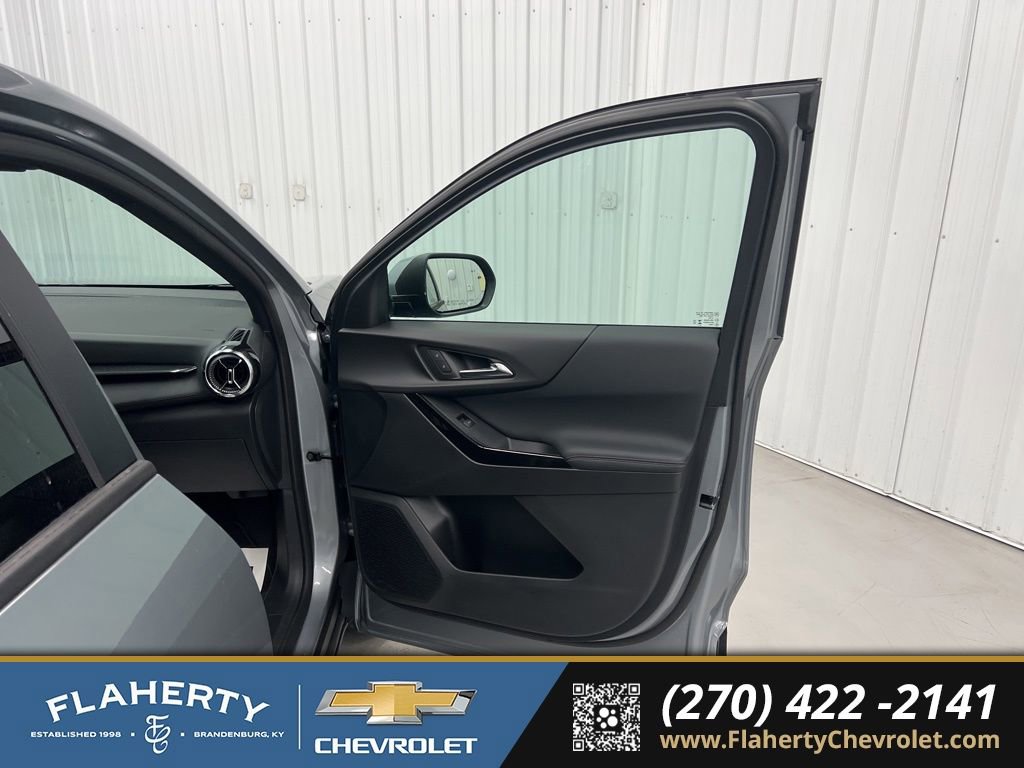 New 2026 Chevrolet Equinox LT image 14