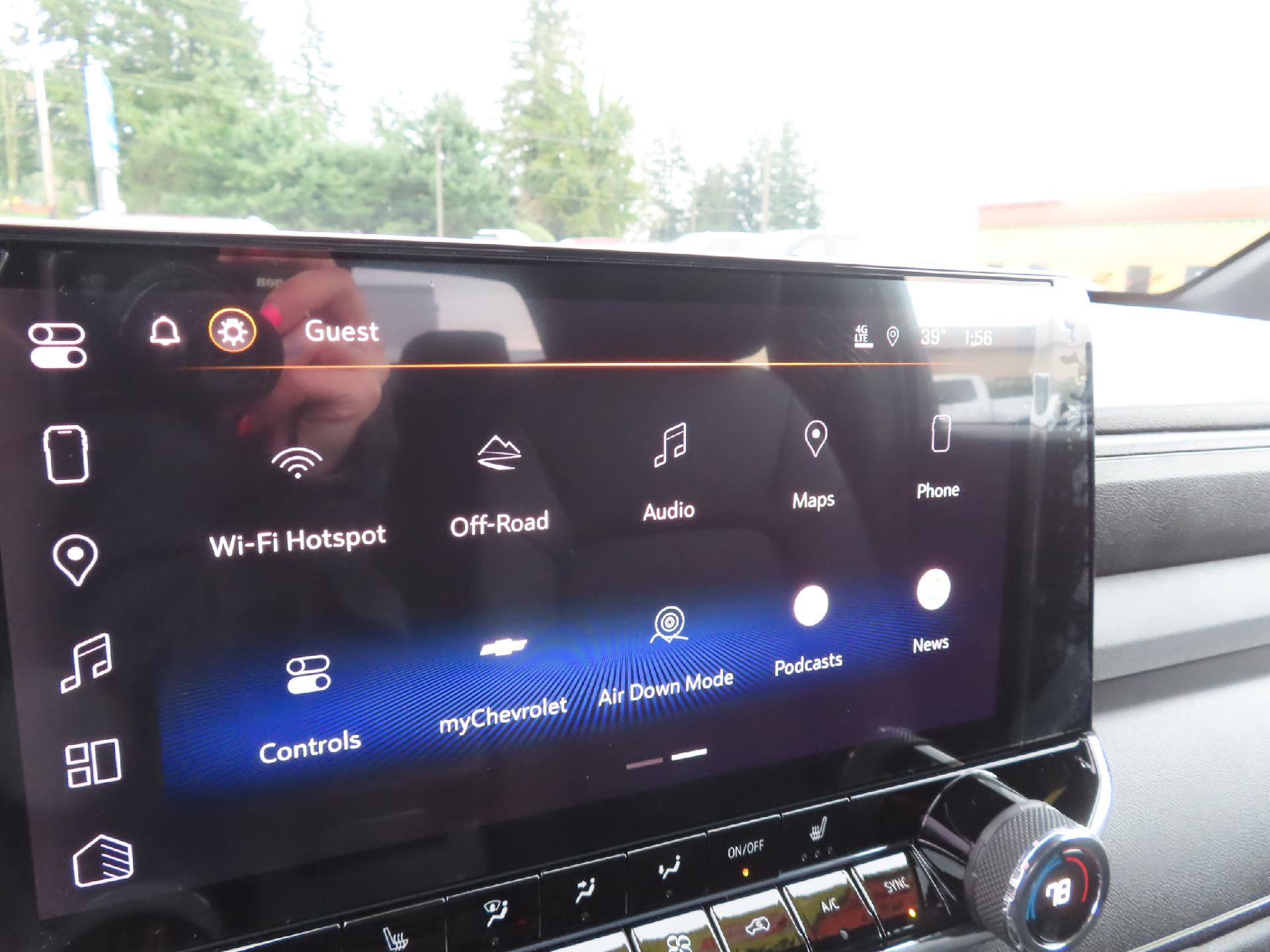 New 2025 Chevrolet Colorado Trail Boss w/ Midnight Edition image 21