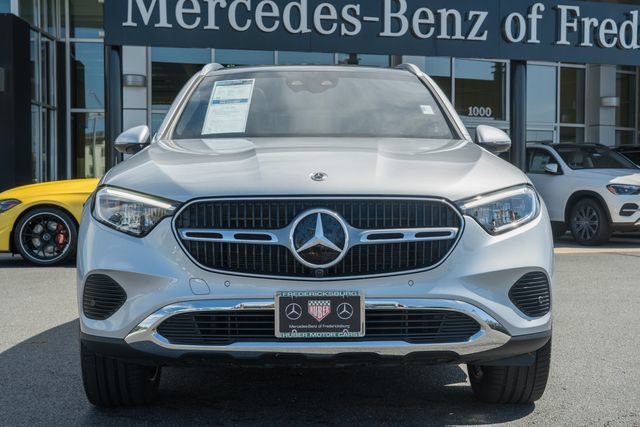 Used 2023 Mercedes-Benz GLC 300 4MATIC image 2