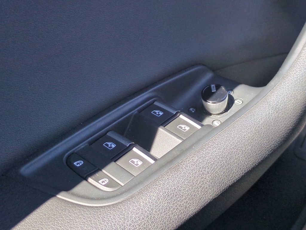 Used 2021 Audi Q8 Premium Plus w/ Premium Plus Package image 24