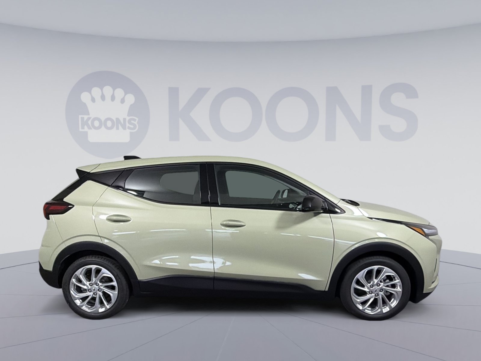 New 2027 Chevrolet Bolt LT w/ Comfort Package FWD image 8