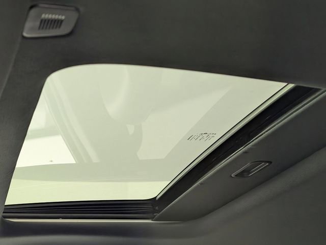 Used 2023 Dodge Durango GT image 13