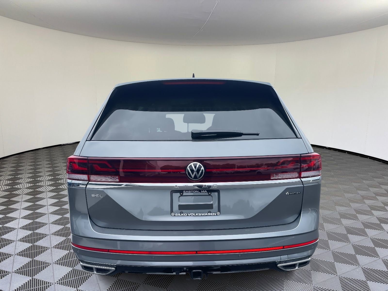 New 2025 Volkswagen Atlas SEL Premium R-Line image 3