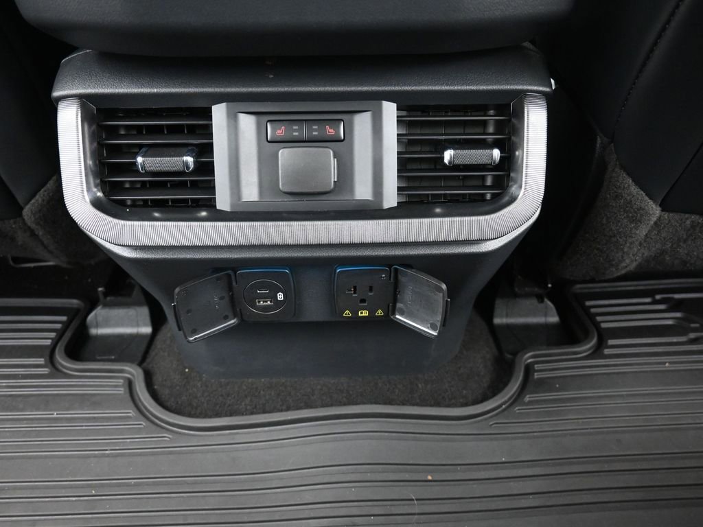 Certified 2022 Ford F150 Platinum w/ Equipment Group 701A High AWD/4WD image 29